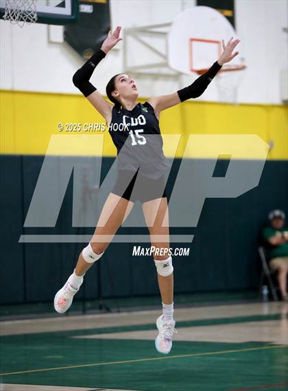 Thumbnail 2 in Mountain View vs Canyon del Oro (AIA 5A Conference Play-In) photogallery.