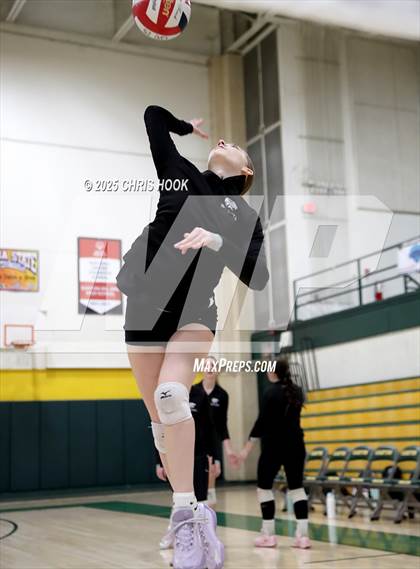 Thumbnail 2 in Mountain View vs Canyon del Oro (AIA 5A Conference Play-In) photogallery.