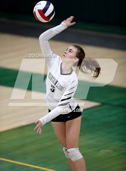 Thumbnail 2 in Mountain View vs Canyon del Oro (5A Conference Play-In) photogallery.