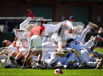 Thumbnail 3 in St. Mary's Prep vs  Grosse Pointe North (MHSAA Division I State Final) photogallery.