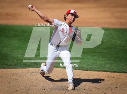Thumbnail 2 in St. Mary's Prep vs  Grosse Pointe North (MHSAA Division I State Final) photogallery.