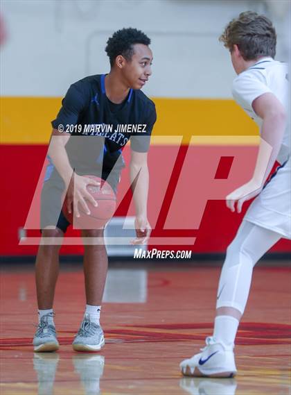 Thumbnail 2 in Chaminade vs Windward photogallery.