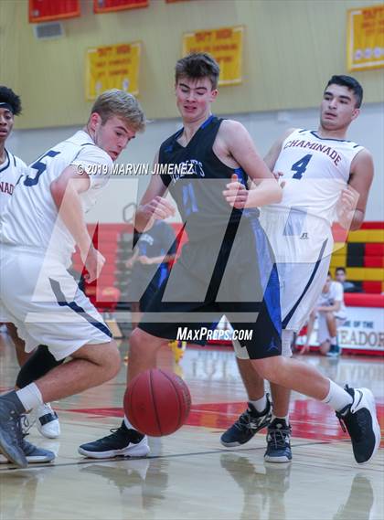 Thumbnail 1 in Chaminade vs Windward photogallery.