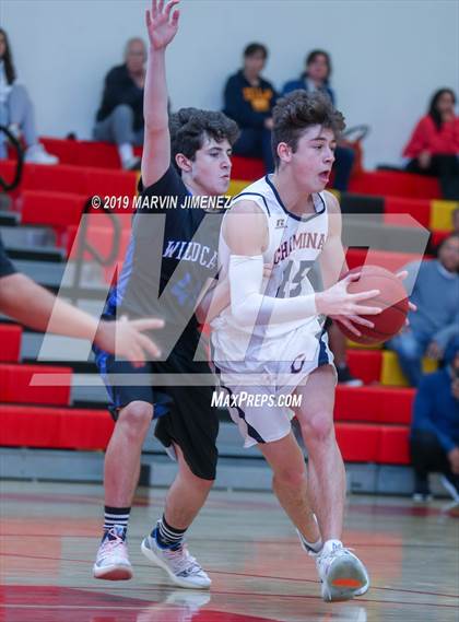 Thumbnail 1 in Chaminade vs Windward photogallery.
