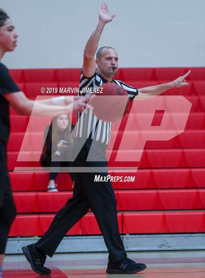 Thumbnail 3 in Chaminade vs Windward photogallery.
