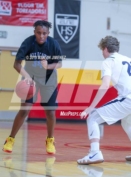 Thumbnail 2 in Chaminade vs Windward photogallery.