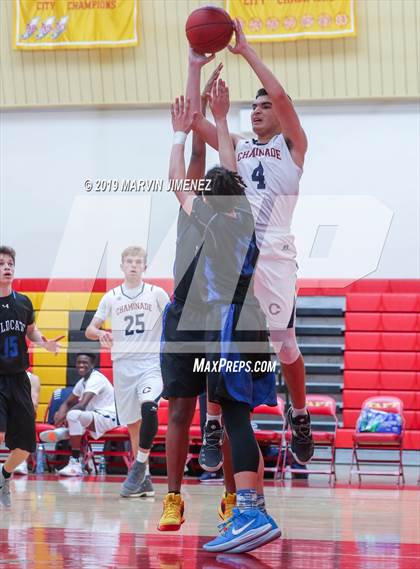 Thumbnail 1 in Chaminade vs Windward photogallery.