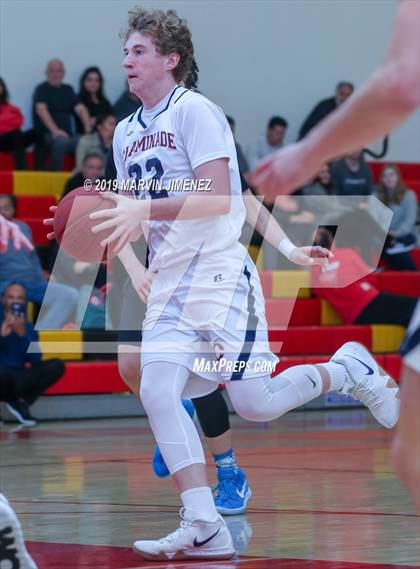 Thumbnail 2 in Chaminade vs Windward photogallery.