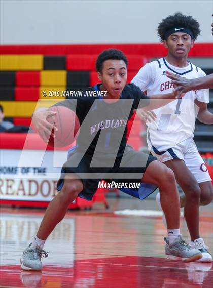 Thumbnail 1 in Chaminade vs Windward photogallery.