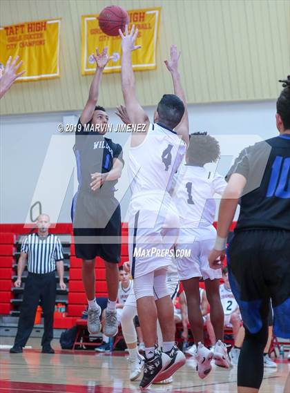 Thumbnail 3 in Chaminade vs Windward photogallery.