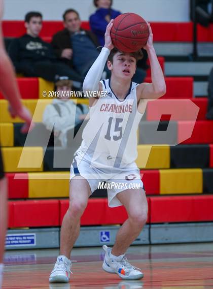 Thumbnail 1 in Chaminade vs Windward photogallery.