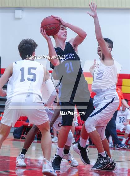 Thumbnail 2 in Chaminade vs Windward photogallery.