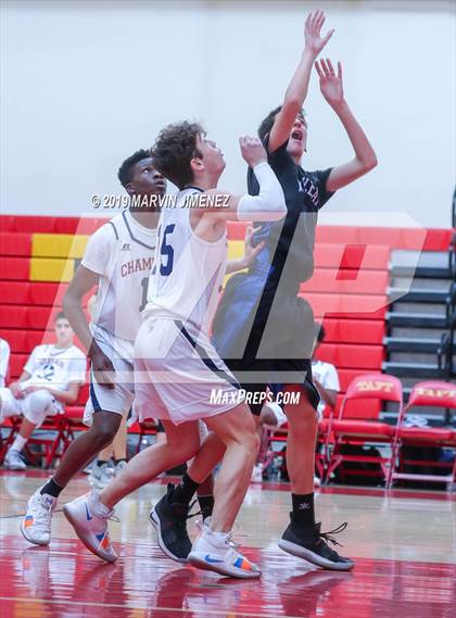 Thumbnail 2 in Chaminade vs Windward photogallery.