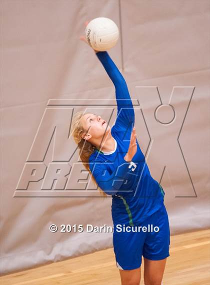 Thumbnail 2 in Gilbert vs Xavier (NIKE Tournament of Champions) photogallery.
