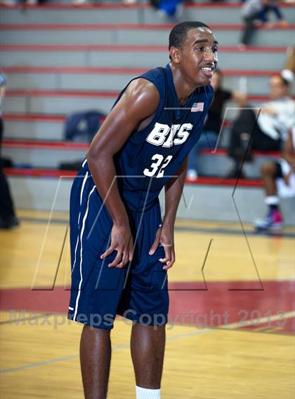 Thumbnail 1 in Highland vs. Bakersfield photogallery.