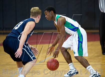 Thumbnail 1 in Highland vs. Bakersfield photogallery.