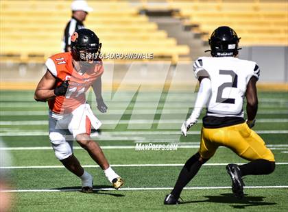 Thumbnail 3 in Rockwall vs. Klein Oak (UIL 6A Regional Semifinal) photogallery.