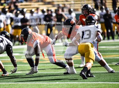 Thumbnail 2 in Rockwall vs. Klein Oak (UIL 6A Regional Semifinal) photogallery.