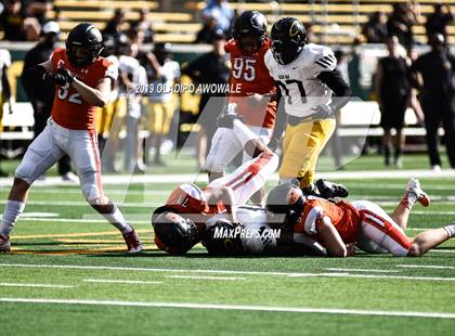 Thumbnail 2 in Rockwall vs. Klein Oak (UIL 6A Regional Semifinal) photogallery.