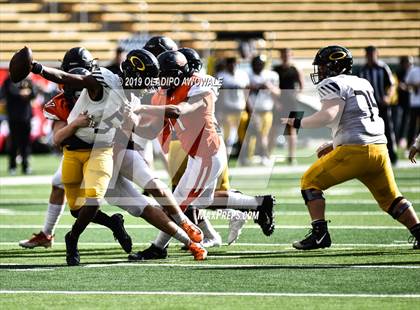 Thumbnail 2 in Rockwall vs. Klein Oak (UIL 6A Regional Semifinal) photogallery.