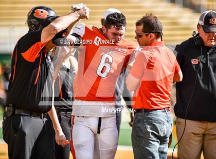 Thumbnail 1 in Rockwall vs. Klein Oak (UIL 6A Regional Semifinal) photogallery.