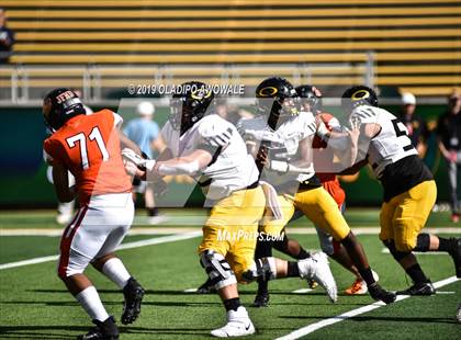 Thumbnail 1 in Rockwall vs. Klein Oak (UIL 6A Regional Semifinal) photogallery.
