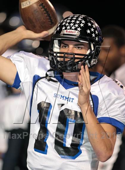 Thumbnail 1 in Mansfield Summit vs. Nacogdoches (UIL 4A Bi-District Playoff) photogallery.