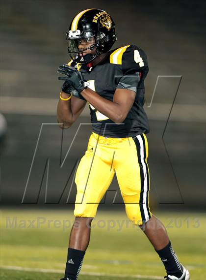 Thumbnail 2 in Mansfield Summit vs. Nacogdoches (UIL 4A Bi-District Playoff) photogallery.