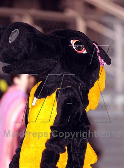 Thumbnail 1 in Mansfield Summit vs. Nacogdoches (UIL 4A Bi-District Playoff) photogallery.