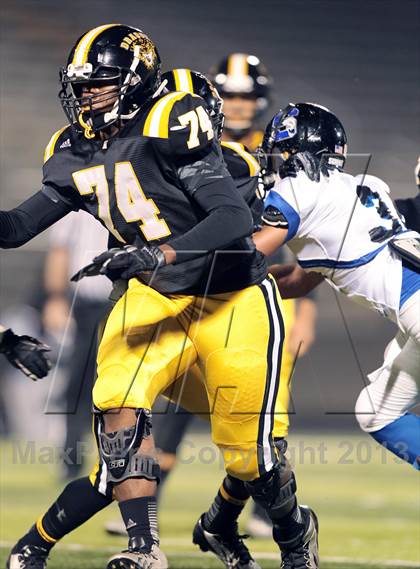 Thumbnail 3 in Mansfield Summit vs. Nacogdoches (UIL 4A Bi-District Playoff) photogallery.