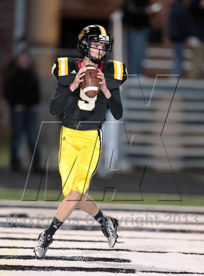 Thumbnail 1 in Mansfield Summit vs. Nacogdoches (UIL 4A Bi-District Playoff) photogallery.