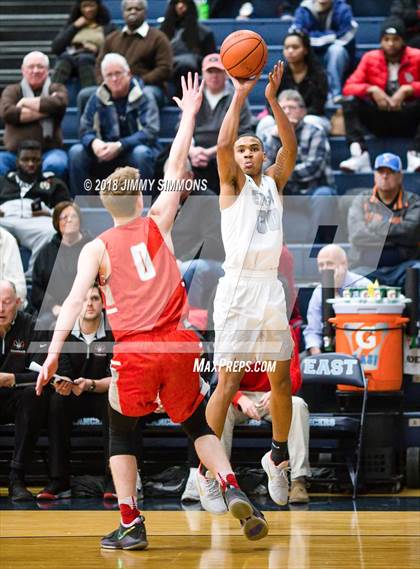 Thumbnail 1 in Belleville East @ Chaminade photogallery.