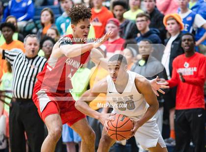 Thumbnail 2 in Belleville East @ Chaminade photogallery.