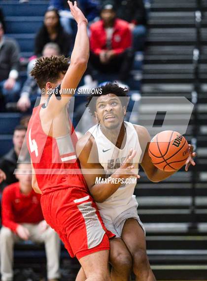 Thumbnail 1 in Belleville East @ Chaminade photogallery.