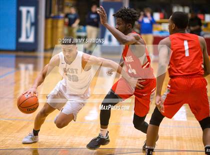 Thumbnail 1 in Belleville East @ Chaminade photogallery.