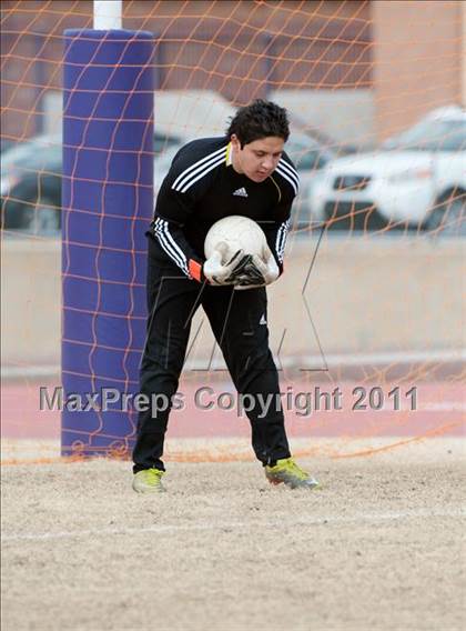 Thumbnail 3 in Nogales vs Palo Verde (Chris Mair Tournament) photogallery.