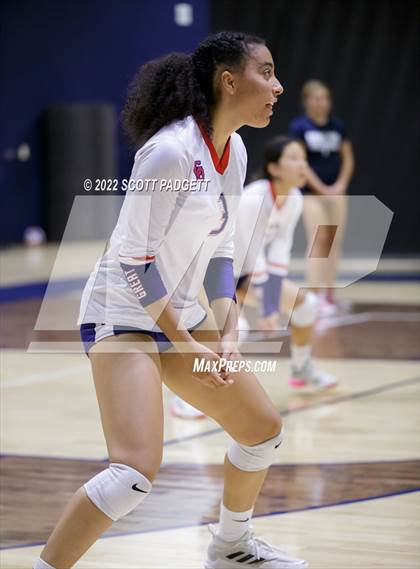 Thumbnail 1 in Santiago @ Great Oak photogallery.