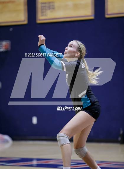 Thumbnail 1 in Santiago @ Great Oak photogallery.