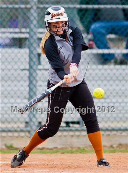 Thumbnail 2 in Alvin vs Danbury (Brazosport Classic) photogallery.