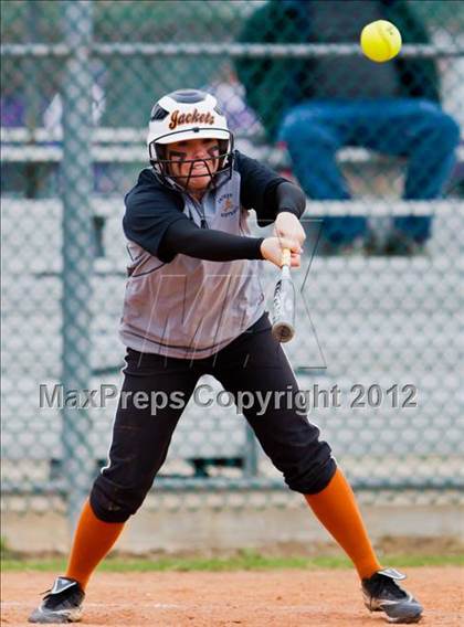 Thumbnail 2 in Alvin vs Danbury (Brazosport Classic) photogallery.