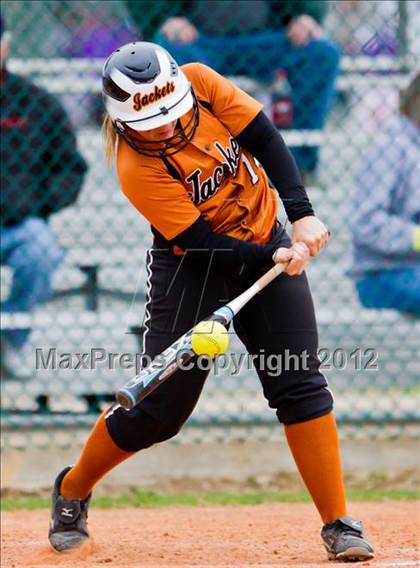 Thumbnail 3 in Alvin vs Danbury (Brazosport Classic) photogallery.