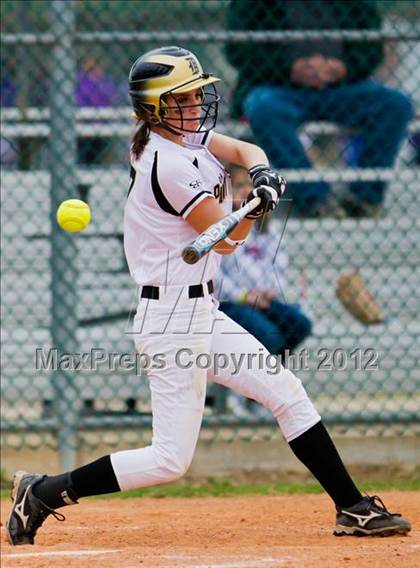 Thumbnail 1 in Alvin vs Danbury (Brazosport Classic) photogallery.