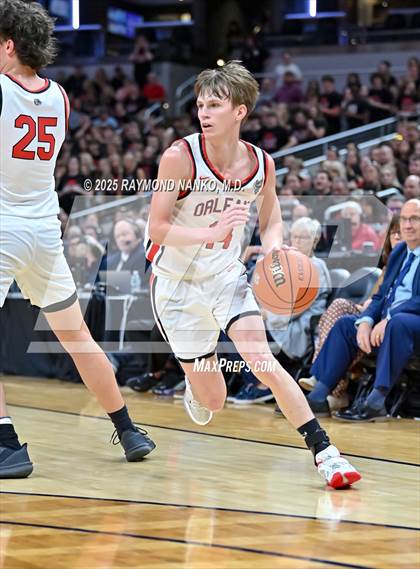 Thumbnail 1 in Clinton Prairie vs. Orleans (IHSAA 1A Final) photogallery.