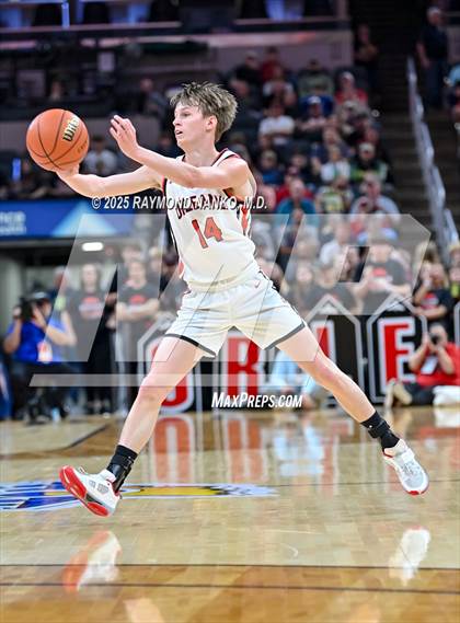Thumbnail 2 in Clinton Prairie vs. Orleans (IHSAA 1A Final) photogallery.