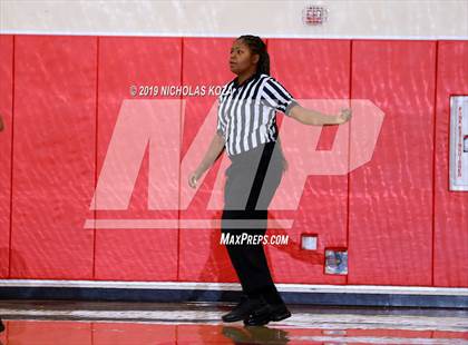 Thumbnail 1 in Warren vs. Bishop Montgomery (Battle at the Beach) photogallery.