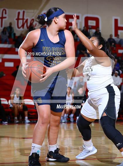 Thumbnail 3 in Warren vs. Bishop Montgomery (Battle at the Beach) photogallery.