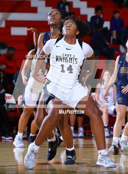 Thumbnail 2 in Warren vs. Bishop Montgomery (Battle at the Beach) photogallery.