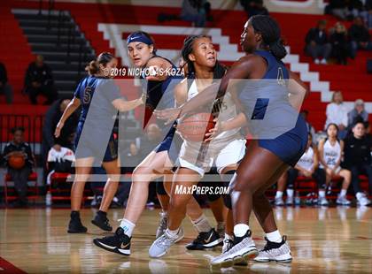 Thumbnail 3 in Warren vs. Bishop Montgomery (Battle at the Beach) photogallery.