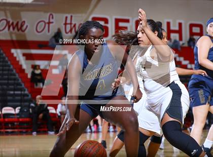 Thumbnail 3 in Warren vs. Bishop Montgomery (Battle at the Beach) photogallery.
