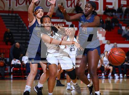 Thumbnail 1 in Warren vs. Bishop Montgomery (Battle at the Beach) photogallery.